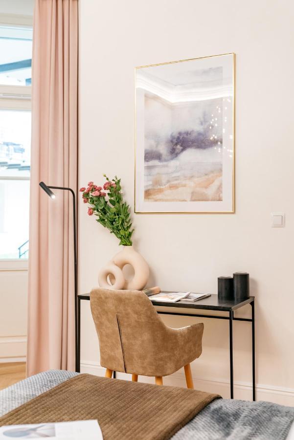 Dandelion Apartment - Loftaffair Cracovia Esterno foto